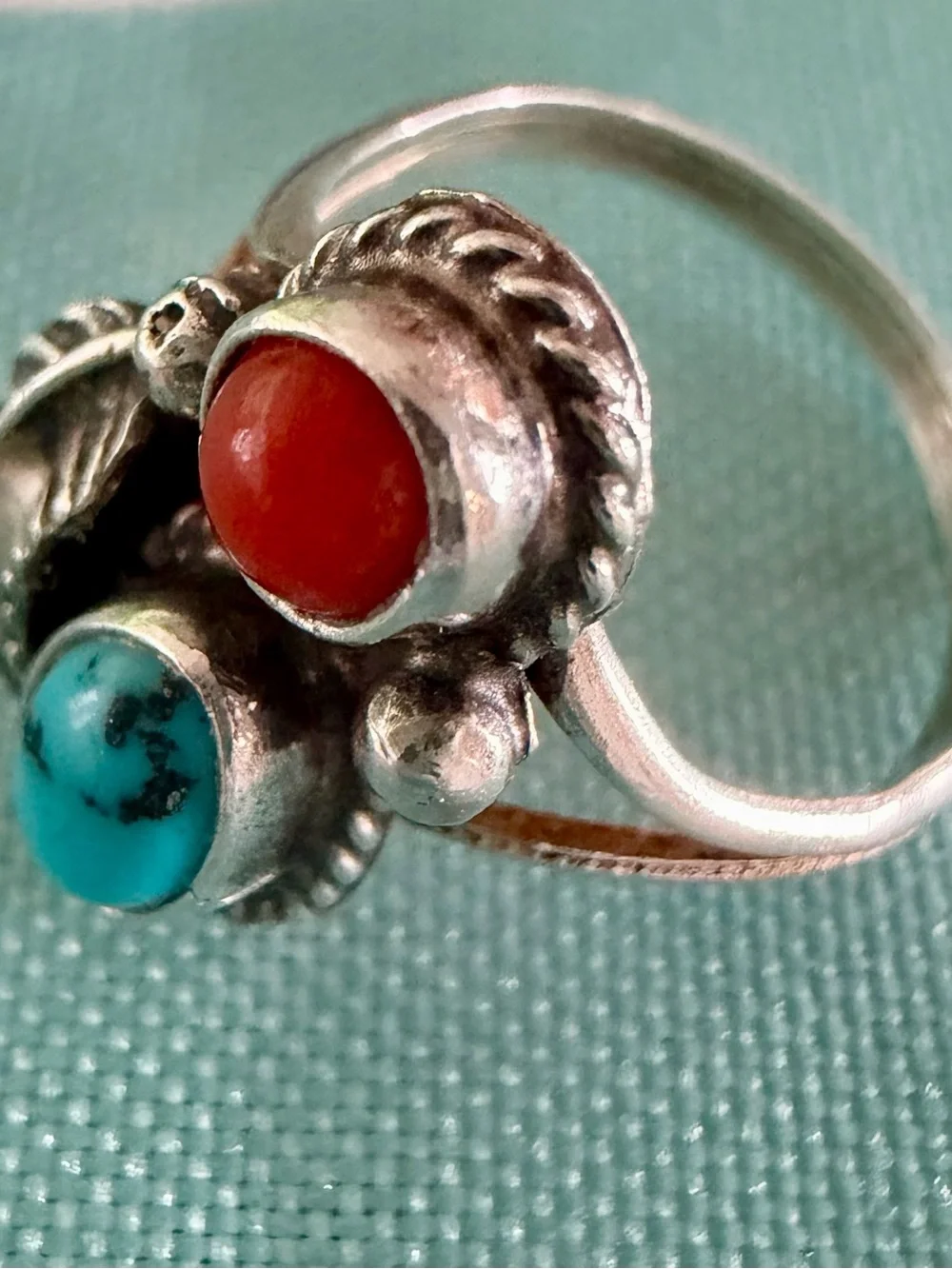 Vintage 1970’s Handmade Navajo Sterling Turquoise Coral Ring Sz 7